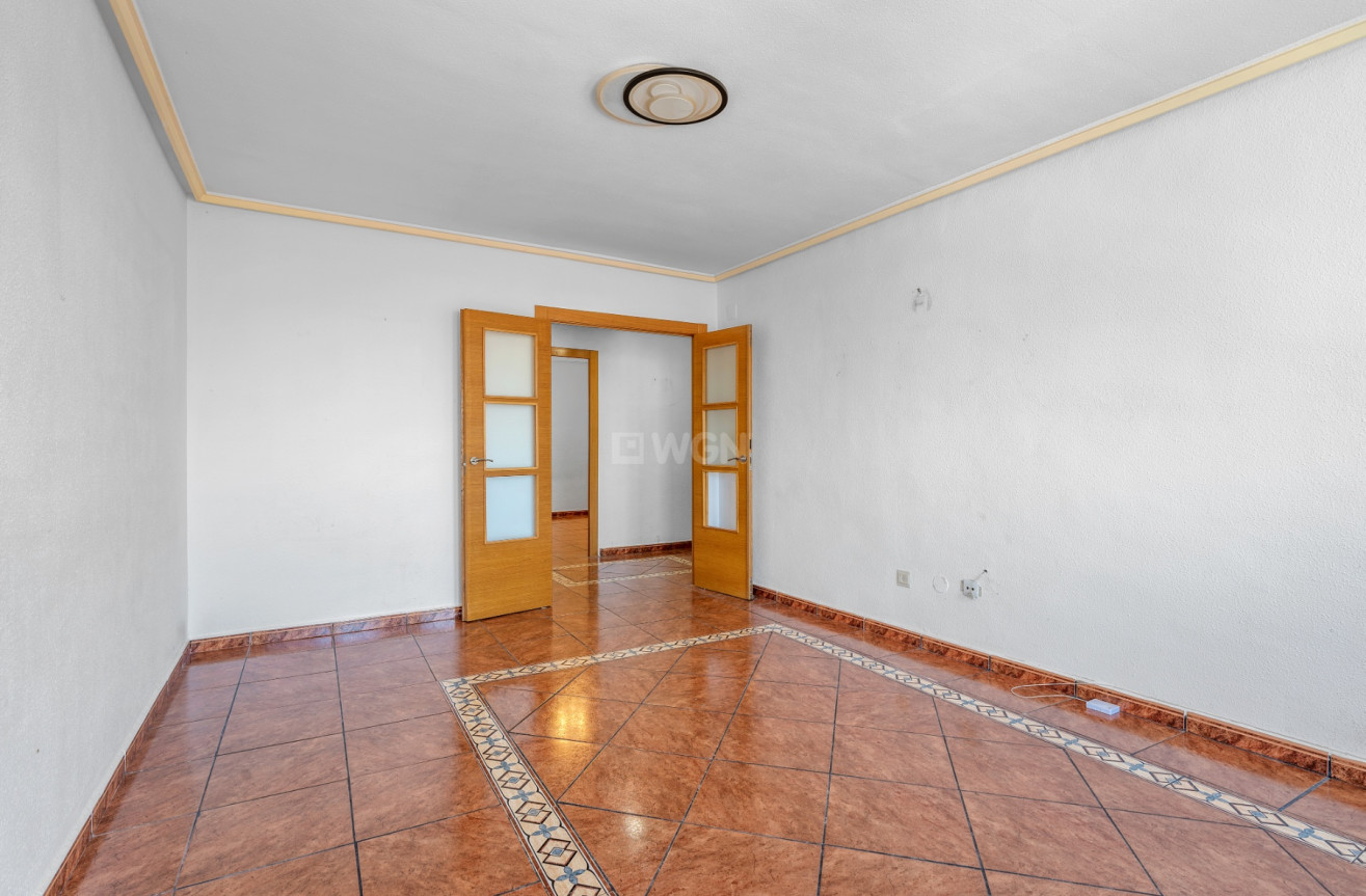 Odsprzedaż - Mieszkanie w bloku - Benijofar - Costa Blanca