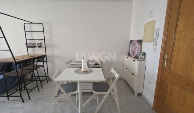 Resale - Apartment / flat - Torrevieja - Playa de los Locos