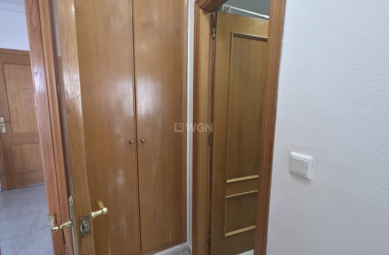 Resale - Apartment / flat - Torrevieja - Playa de los Locos