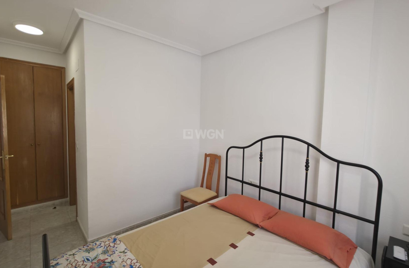 Resale - Apartment / flat - Torrevieja - Playa de los Locos