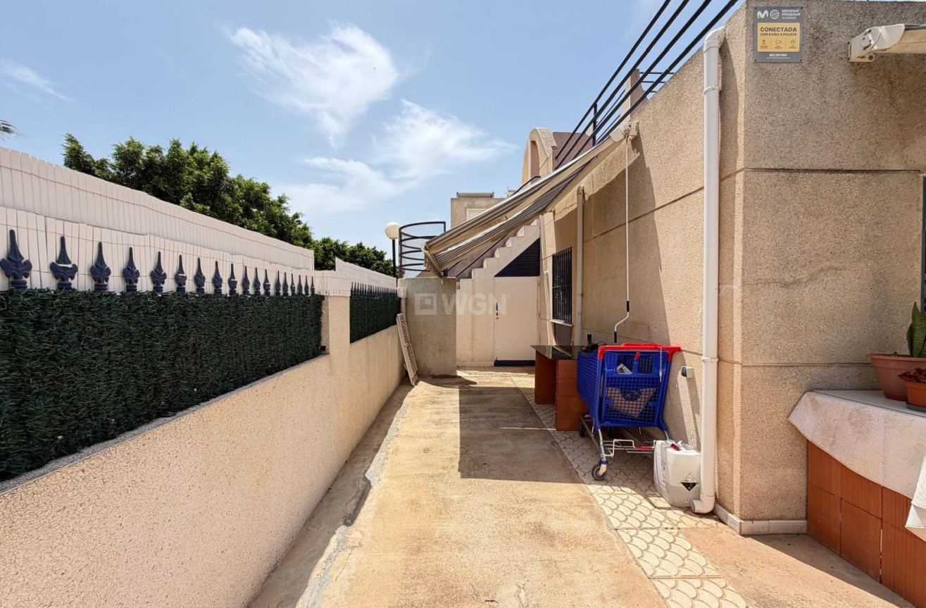 Odsprzedaż - Kamienica - Torrevieja - Carrefour