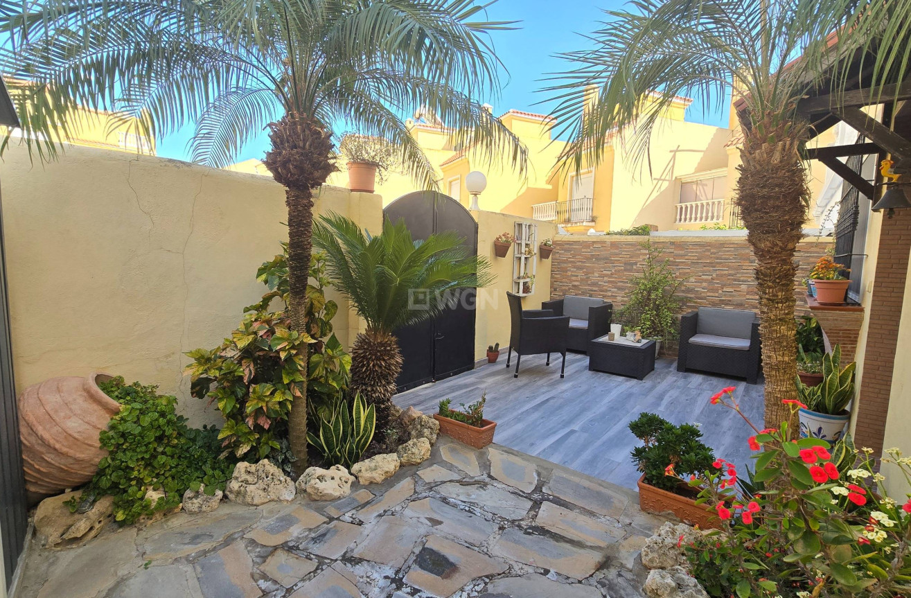 Resale - Villa - Estepona - Puerto Estepona