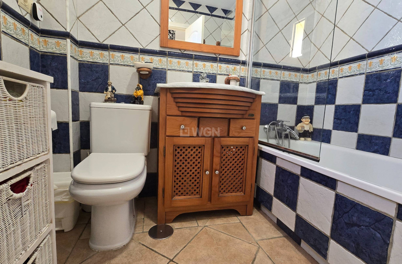 Resale - Villa - Estepona - Puerto Estepona