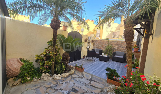 Resale - Villa - Estepona - Puerto Estepona