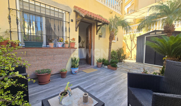 Resale - Villa - Estepona - Puerto Estepona