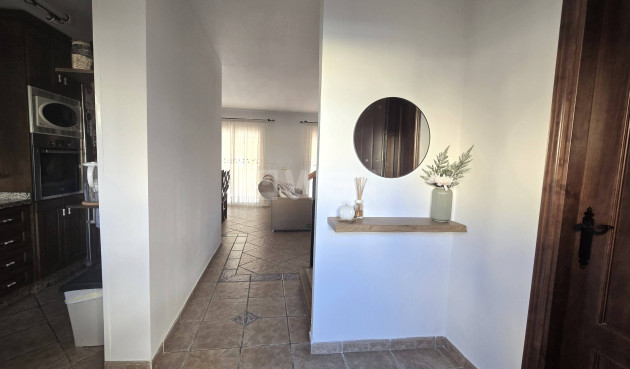 Resale - Villa - Estepona - Puerto Estepona