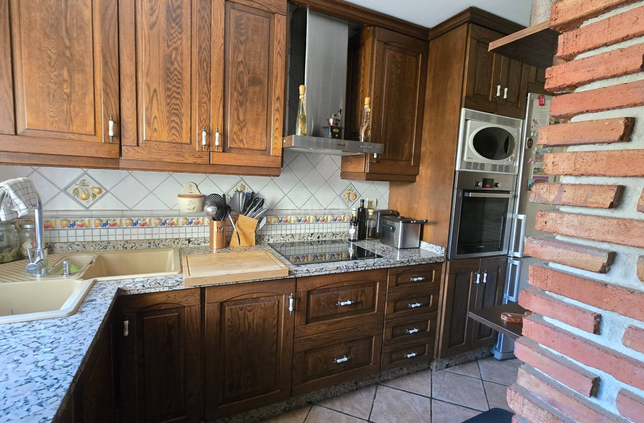Resale - Villa - Estepona - Puerto Estepona