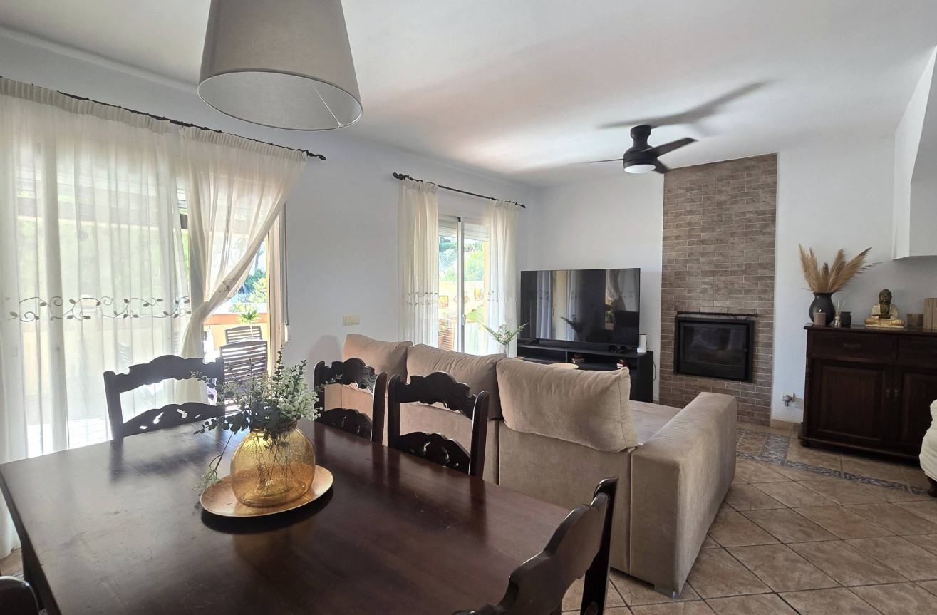Resale - Villa - Estepona - Puerto Estepona