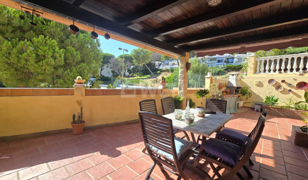 Resale - Villa - Estepona - Puerto Estepona