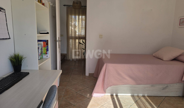 Resale - Villa - Estepona - Puerto Estepona