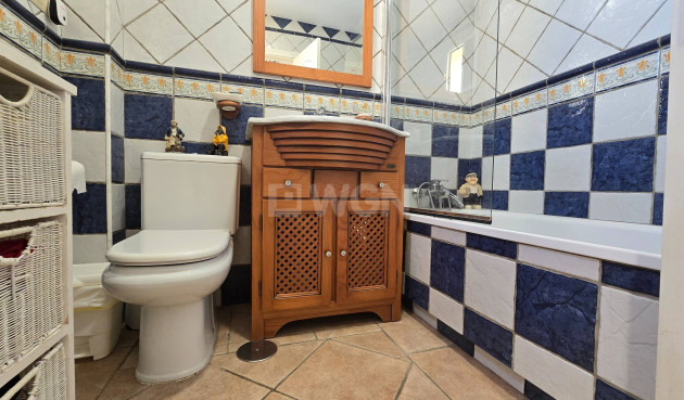 Resale - Villa - Estepona - Puerto Estepona