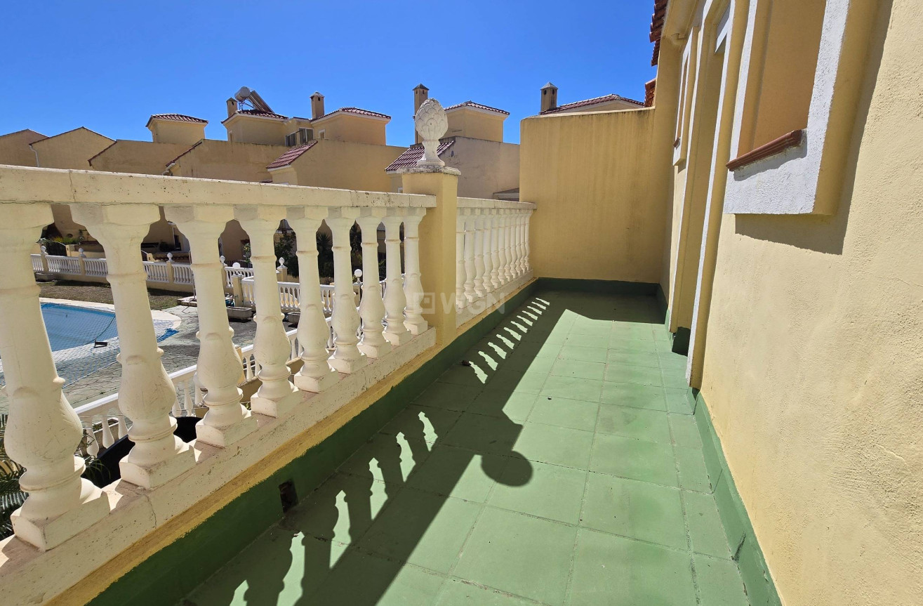 Resale - Villa - Estepona - Puerto Estepona