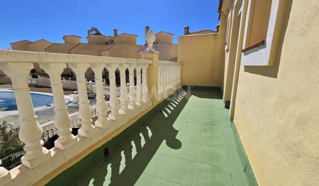 Resale - Villa - Estepona - Puerto Estepona