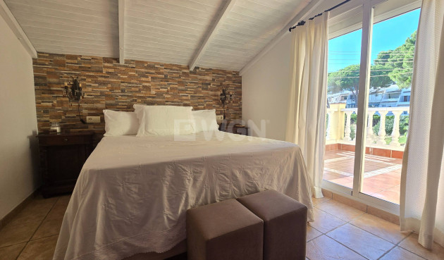 Resale - Villa - Estepona - Puerto Estepona