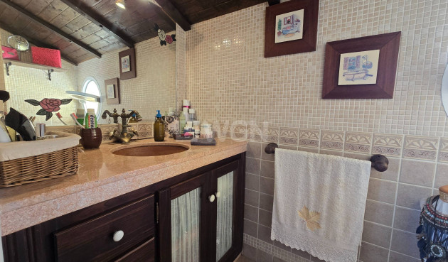 Resale - Villa - Estepona - Puerto Estepona