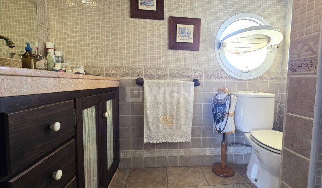 Resale - Villa - Estepona - Puerto Estepona
