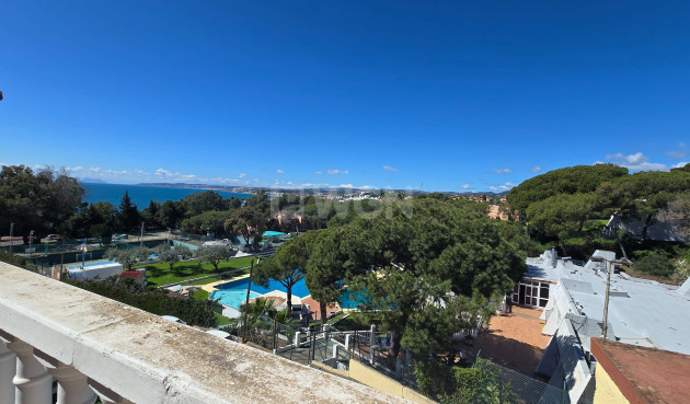 Resale - Villa - Estepona - Puerto Estepona