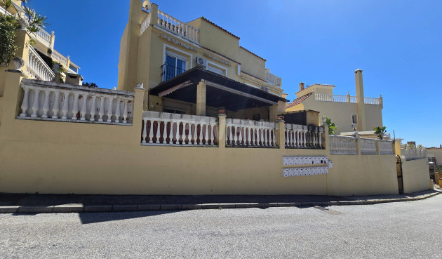 Resale - Villa - Estepona - Puerto Estepona