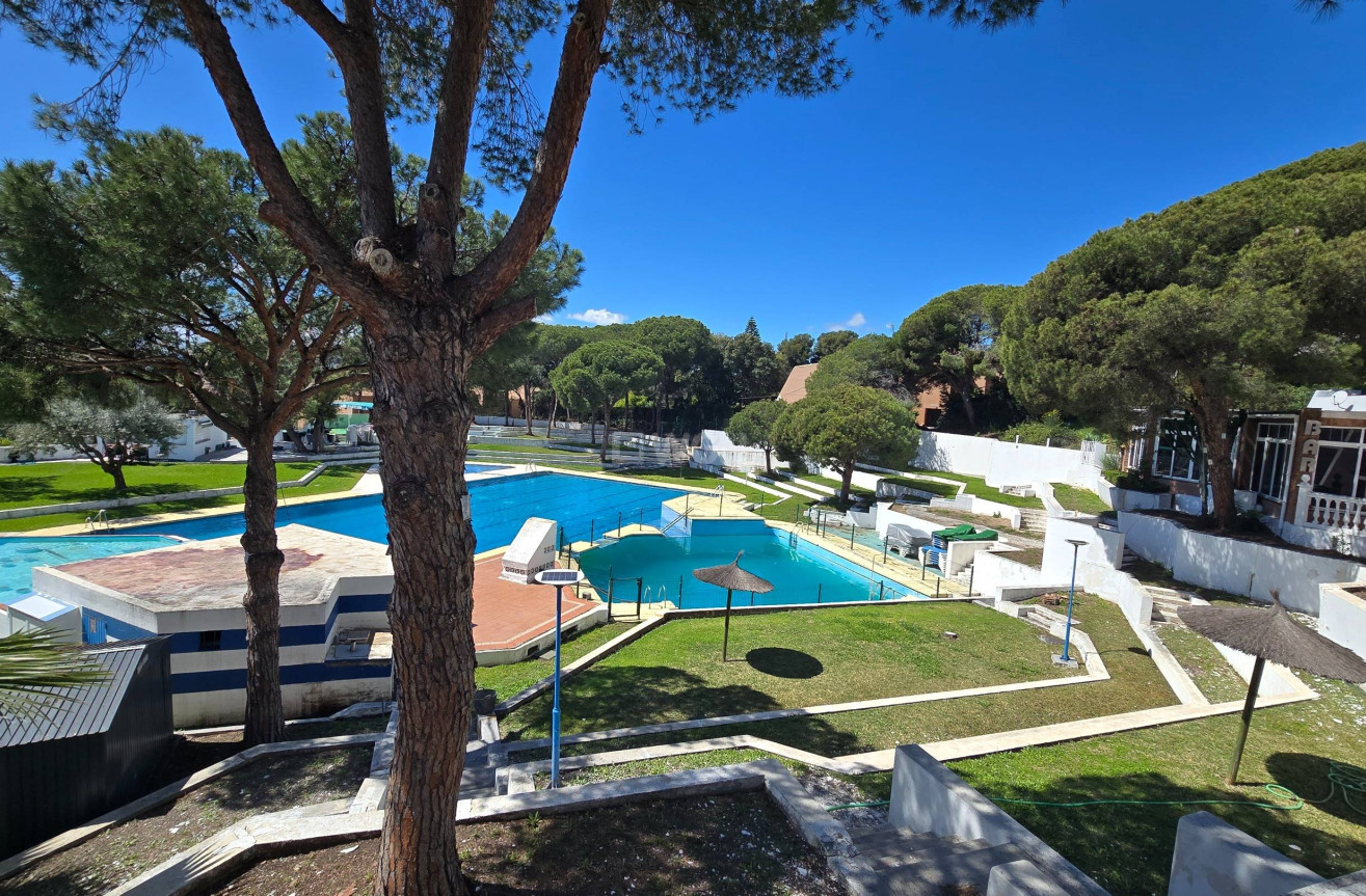 Resale - Villa - Estepona - Puerto Estepona