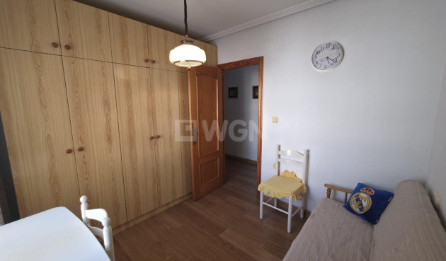 Odsprzedaż - Mieszkanie w bloku - Torrevieja - Acequion