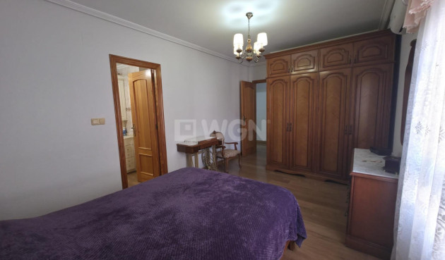 Odsprzedaż - Mieszkanie w bloku - Torrevieja - Acequion