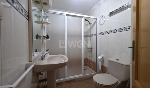Odsprzedaż - Mieszkanie w bloku - Torrevieja - Acequion