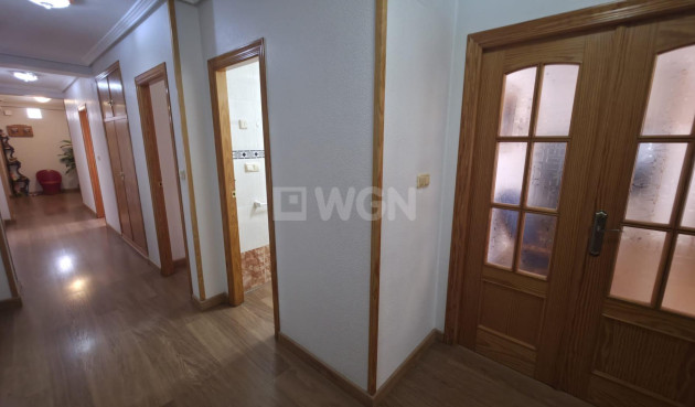 Odsprzedaż - Mieszkanie w bloku - Torrevieja - Acequion