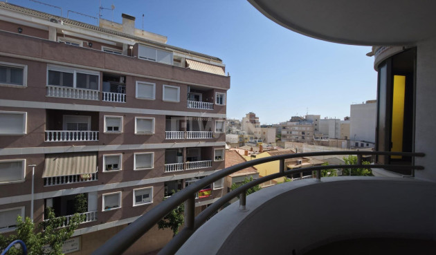 Odsprzedaż - Mieszkanie w bloku - Torrevieja - Acequion