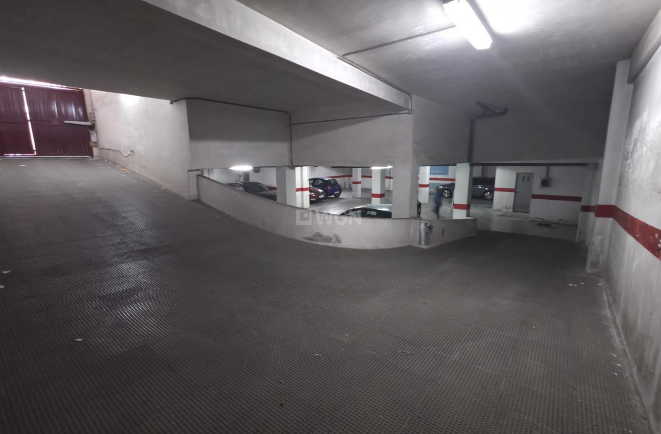 Odsprzedaż - Mieszkanie w bloku - Torrevieja - Acequion