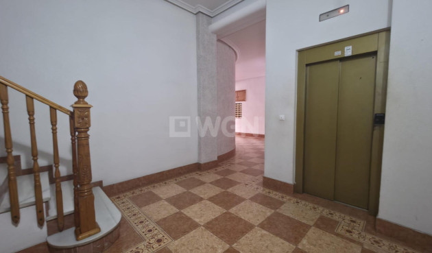 Odsprzedaż - Mieszkanie w bloku - Torrevieja - Acequion