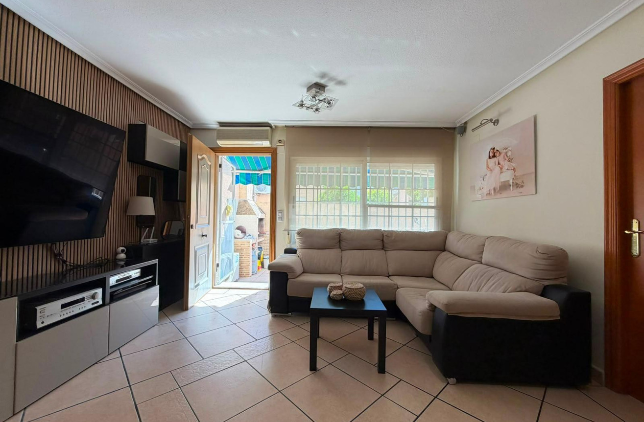 Reventa - Villa - Torrevieja - Carrefour