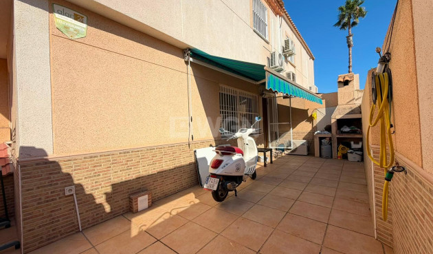 Reventa - Villa - Torrevieja - Carrefour