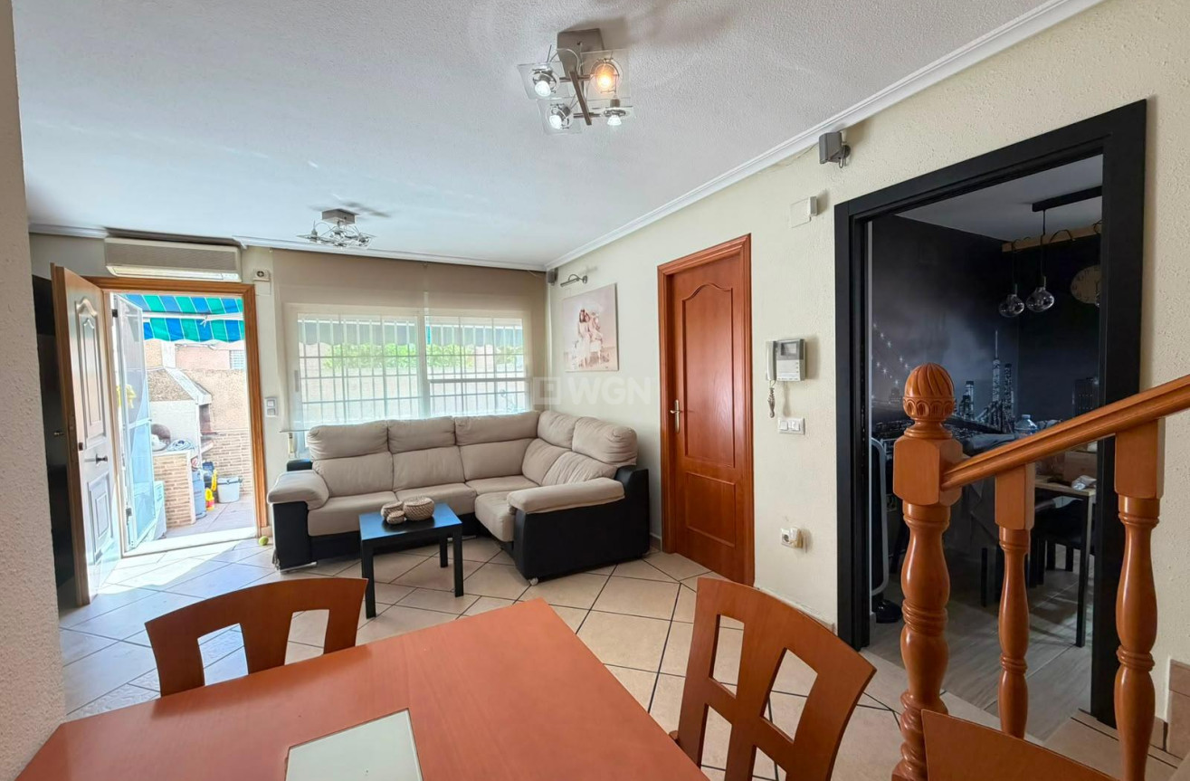 Reventa - Villa - Torrevieja - Carrefour