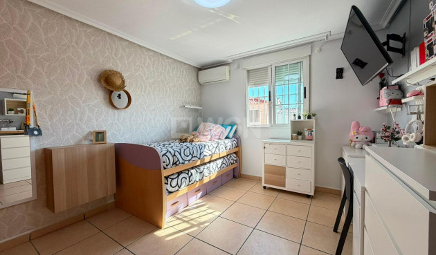 Reventa - Villa - Torrevieja - Carrefour
