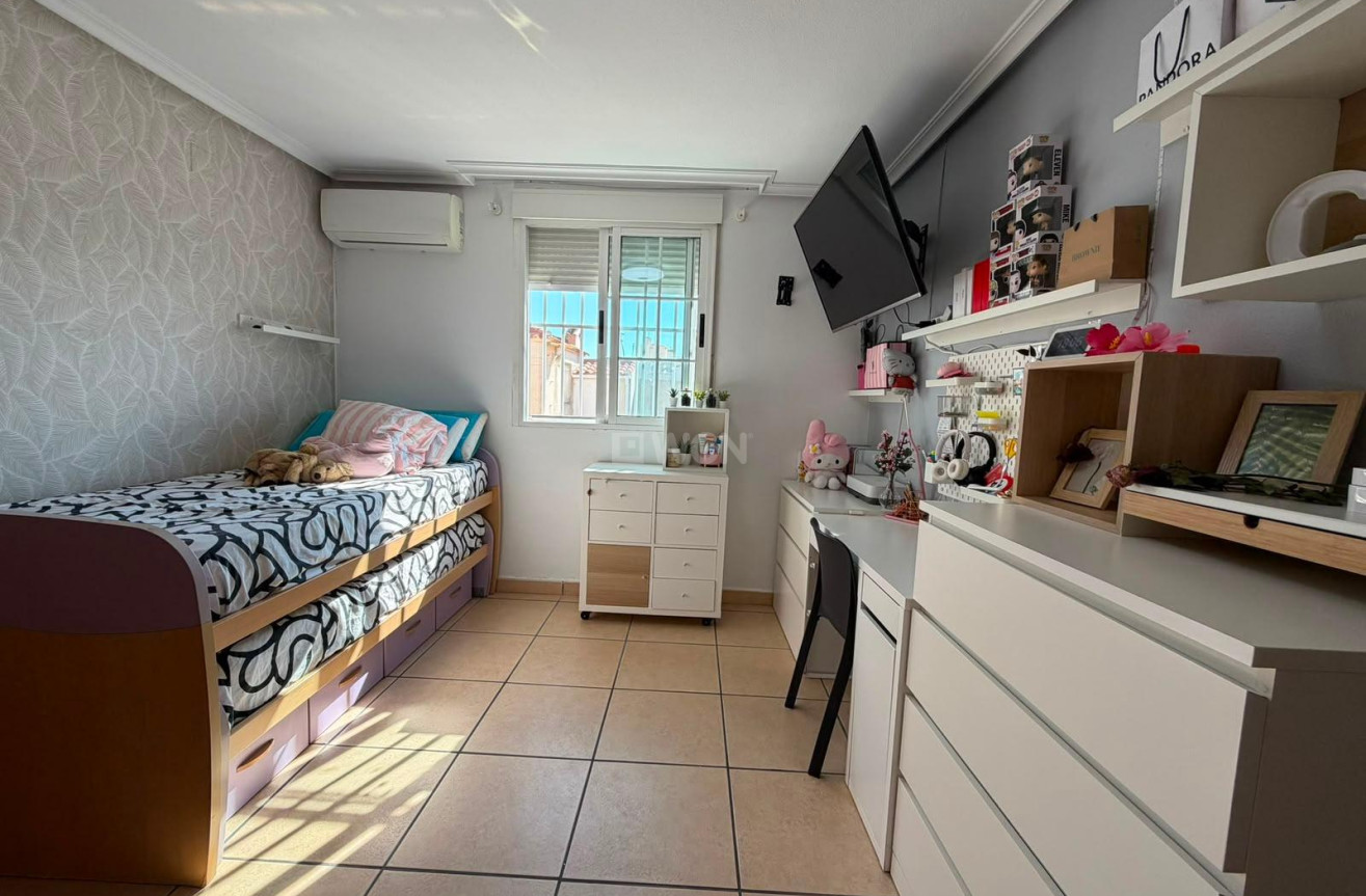 Reventa - Villa - Torrevieja - Carrefour