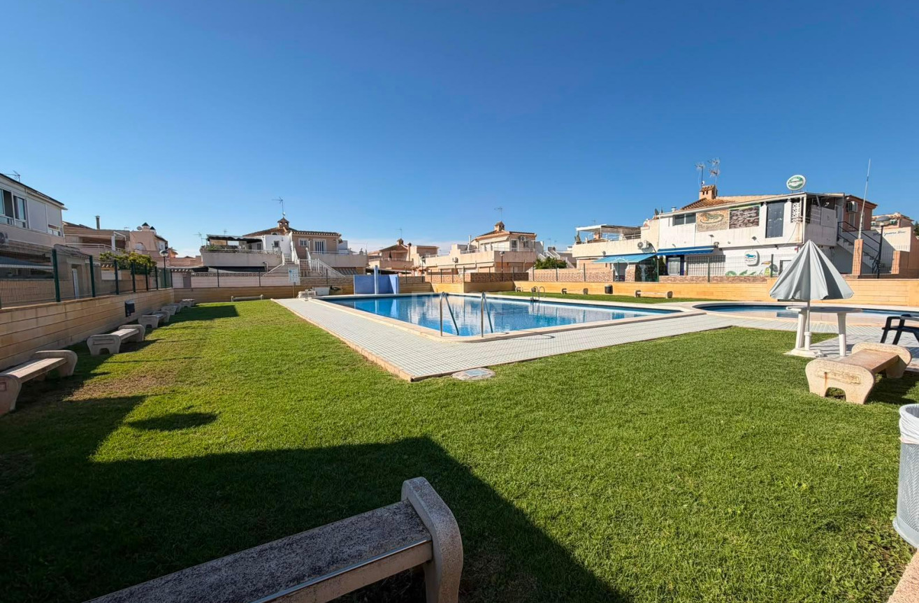 Reventa - Villa - Torrevieja - Carrefour