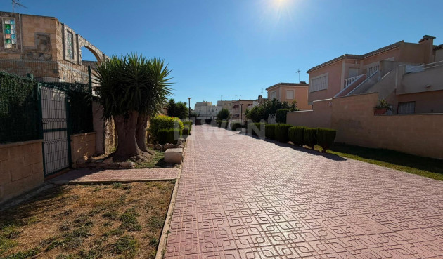 Reventa - Villa - Torrevieja - Carrefour