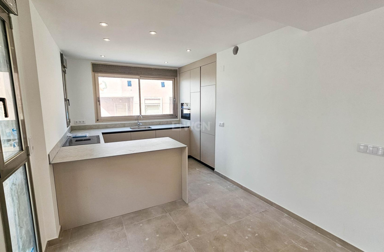 Wiederverkauf - Penthouse - Torrevieja - Paseo Maritimo