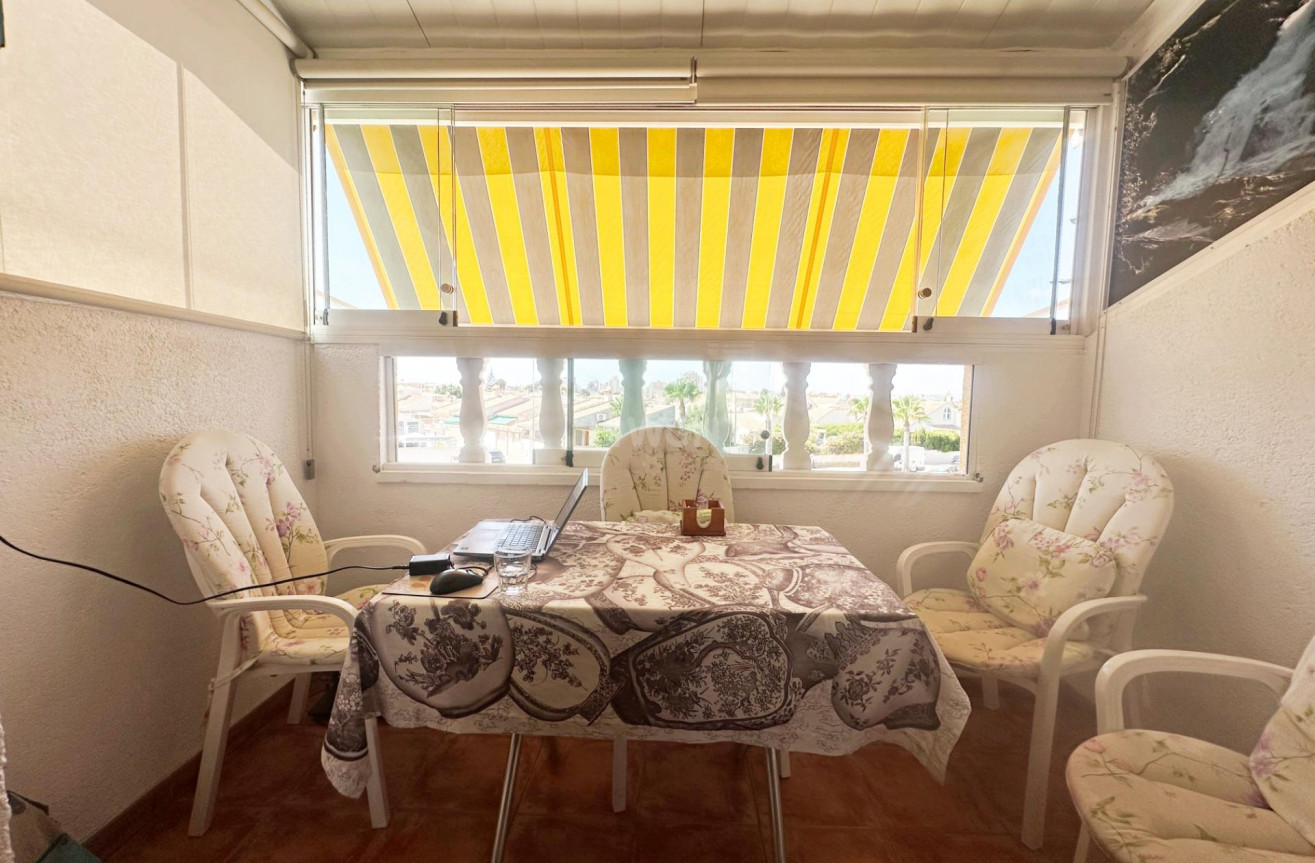 Resale - Bungalow - Torrevieja - aguas nuevas