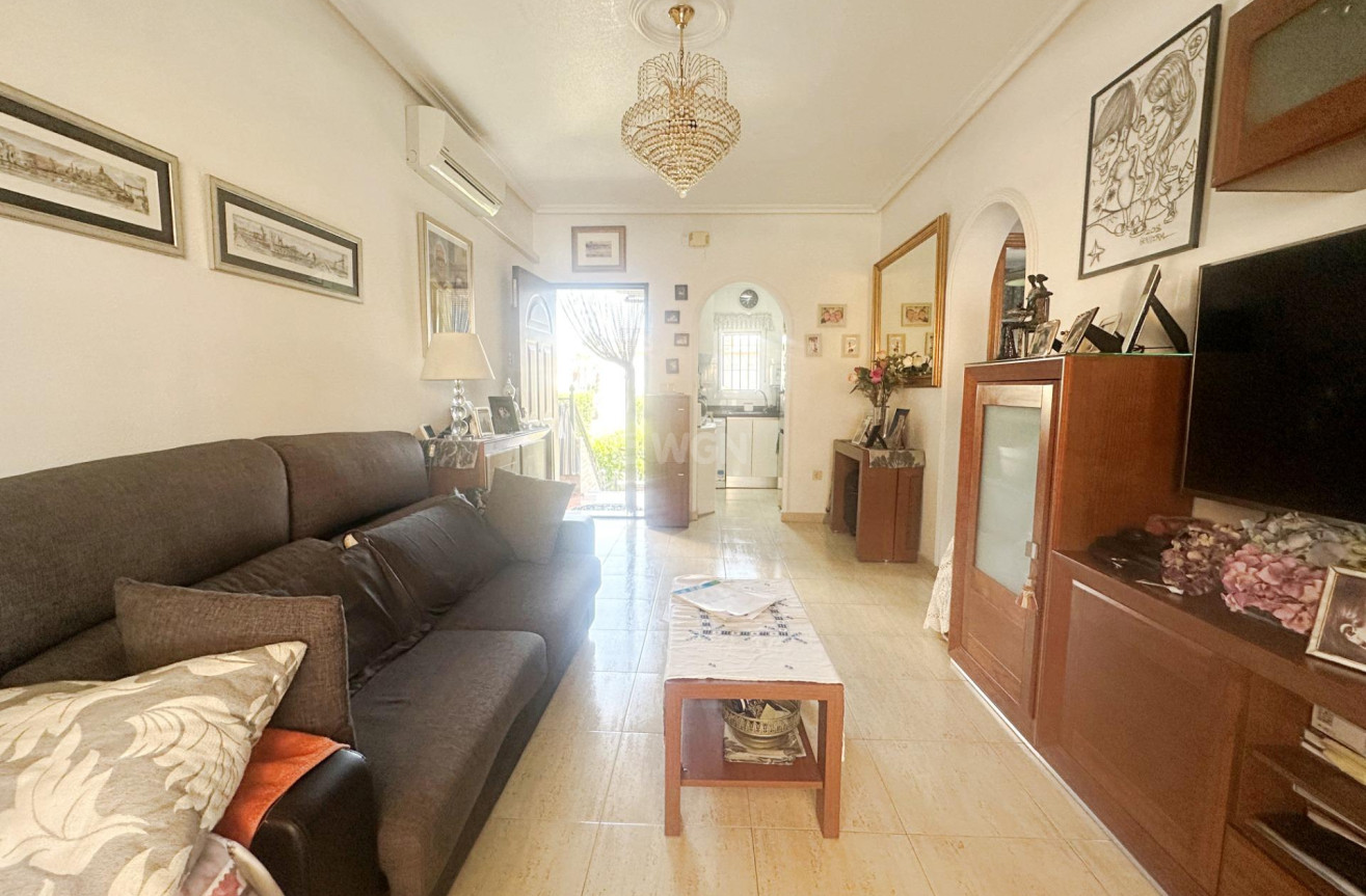 Resale - Bungalow - Torrevieja - aguas nuevas