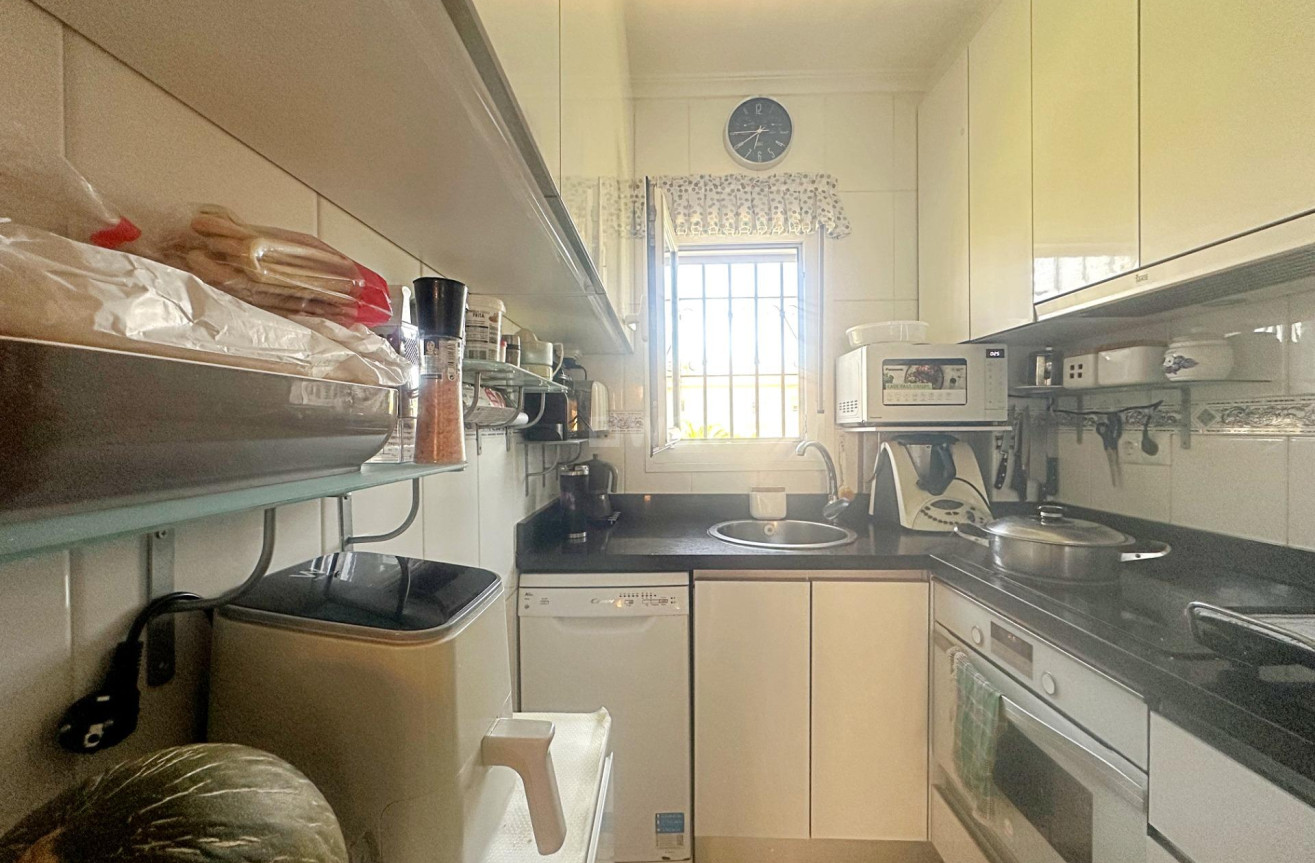 Resale - Bungalow - Torrevieja - aguas nuevas
