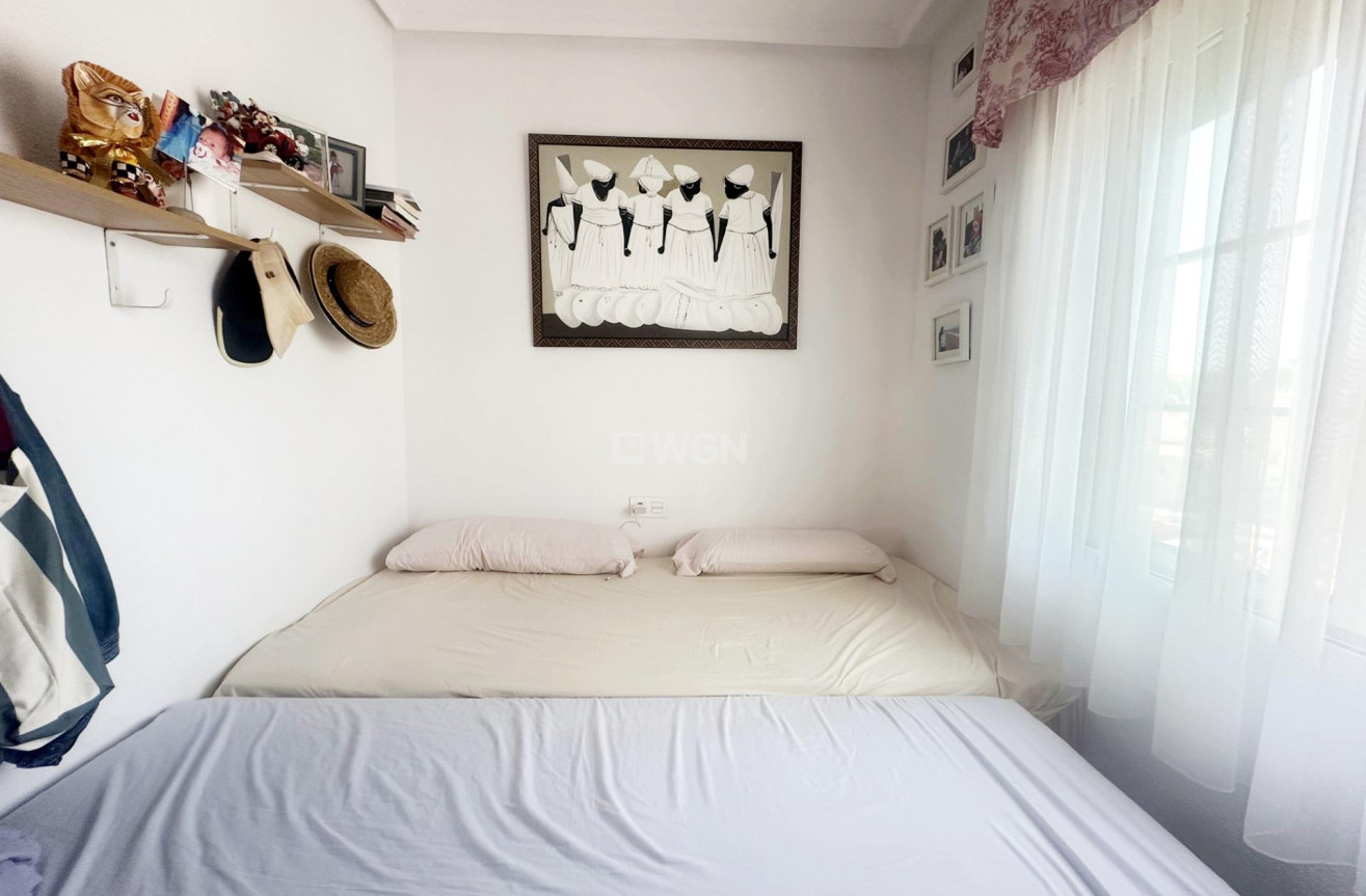 Resale - Bungalow - Torrevieja - aguas nuevas