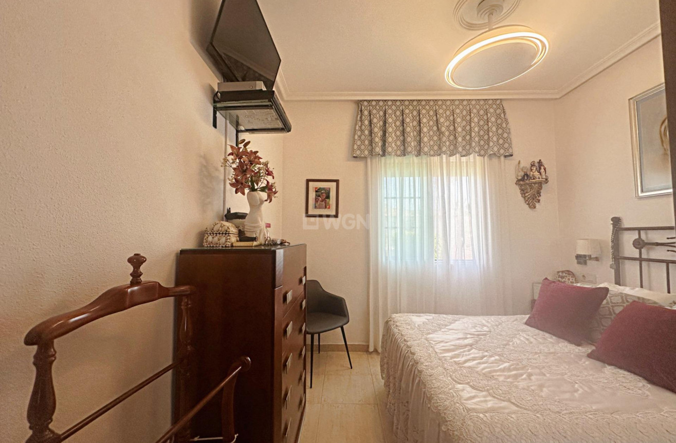 Resale - Bungalow - Torrevieja - aguas nuevas