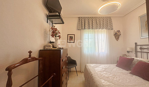 Resale - Bungalow - Torrevieja - aguas nuevas