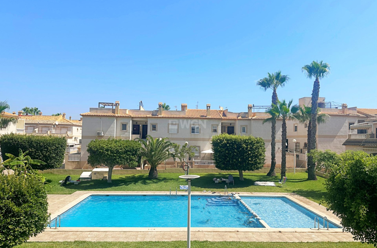 Resale - Bungalow - Torrevieja - aguas nuevas