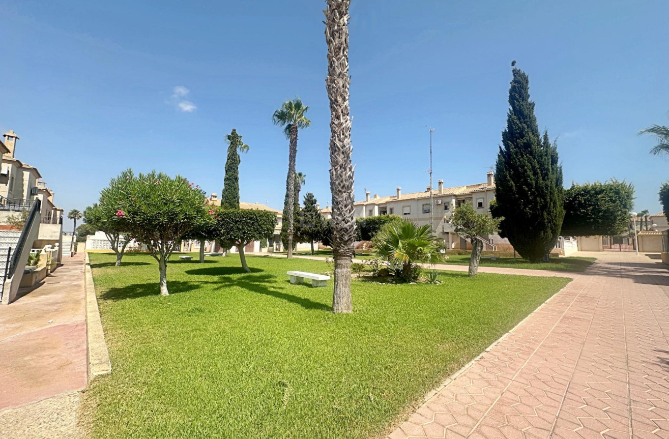 Resale - Bungalow - Torrevieja - aguas nuevas