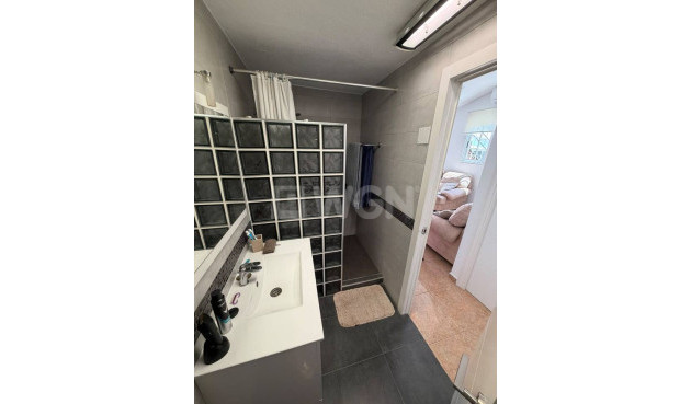 Odsprzedaż - Villa - Cabo Roig - Costa Blanca