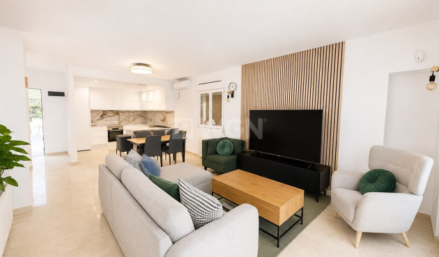 Resale - Villa - Villamartin - Costa Blanca