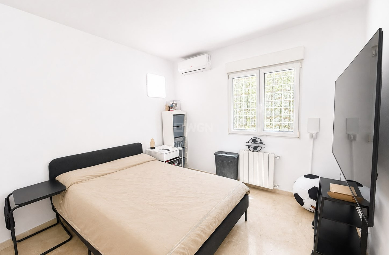 Resale - Villa - Villamartin - Costa Blanca