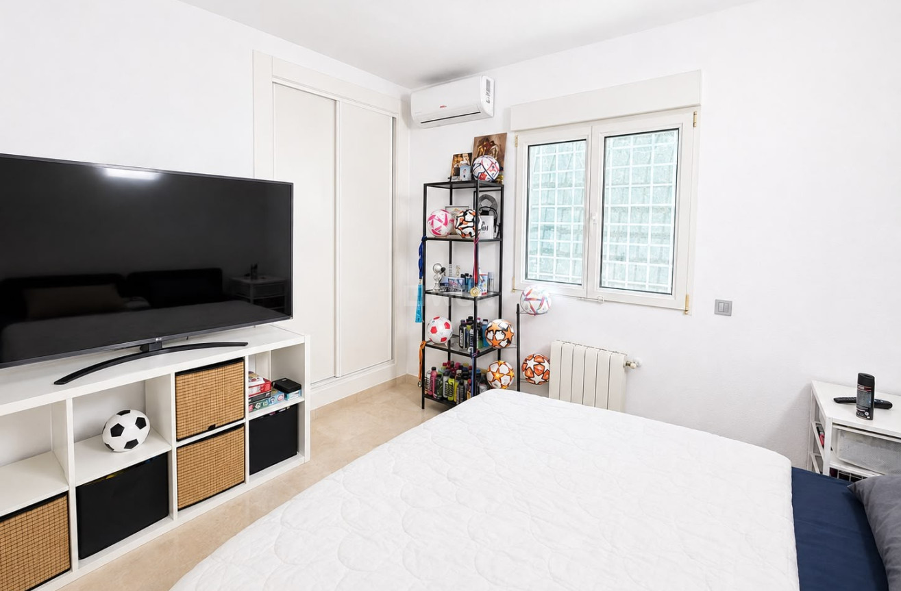 Resale - Villa - Villamartin - Costa Blanca